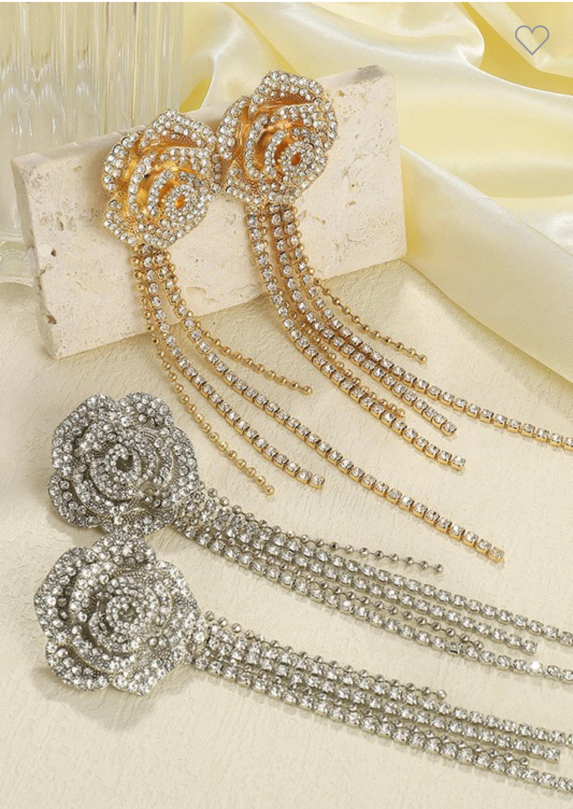 Flower rhinestone earrings